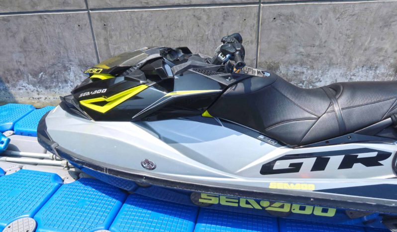 
								MOTO SEA DOO GTR 230 full									