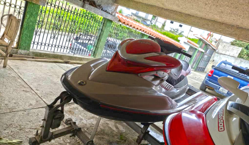 
								1 MOTO SEA DOO 215D Y 1 SEA DOO 177C00 full									