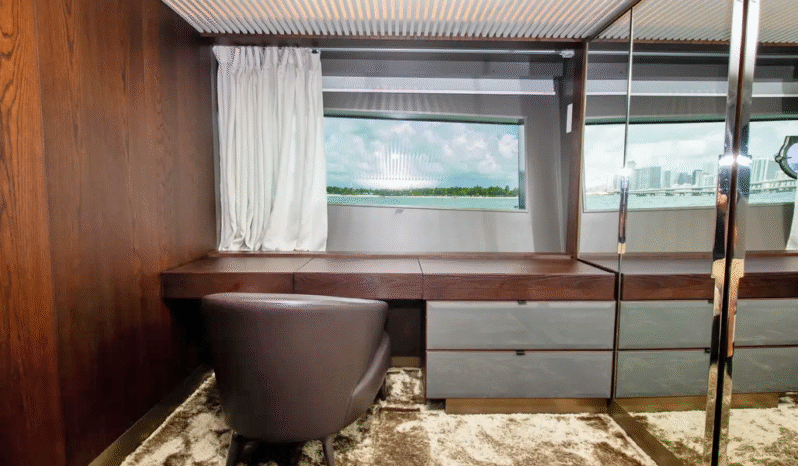 
								FERRETTI 85 full									