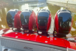 4 MOTORES MERCURY VERADO 300HP