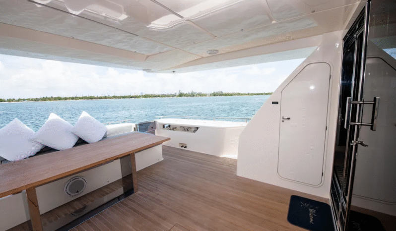 
								FERRETTI 85 full									