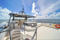 
										AZIMUT 116 full									