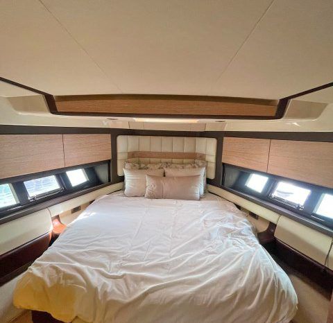
								AZIMUT 64 full									