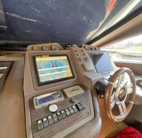 
								AZIMUT 64 full									
