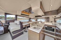 
										AZIMUT FLYBRIDGE 64 full									