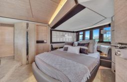 
										AZIMUT FLYBRIDGE 64 full									