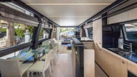 AZIMUT FLYBRIDGE 72