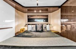 
										AZIMUT S10 94 full									
