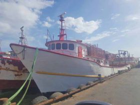 BARCO ACERO NAVAL 28MTRS