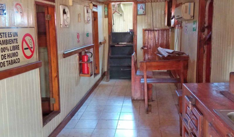 
								BARCO ACERO NAVAL 28MTRS full									