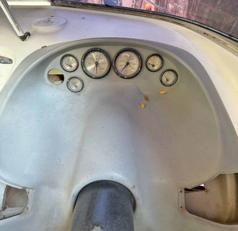 
								BAYLINER CAPRI CUDDY 23 full									