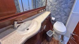 
										BERTRAM CONVERTIBLE 51 full									