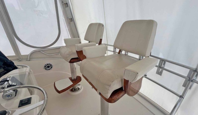 
								BERTRAM CONVERTIBLE 51 full									