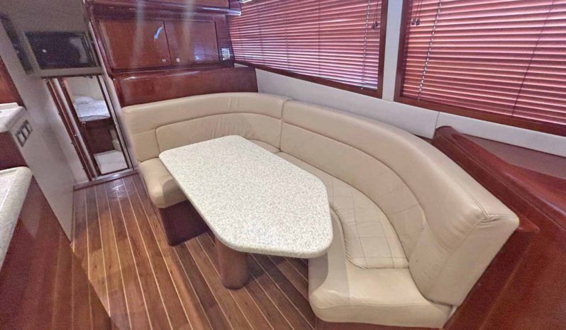 
								BERTRAM CONVERTIBLE 51 full									