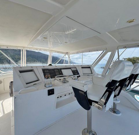 
								BERTRAM CONVERTIBLE 60 full									