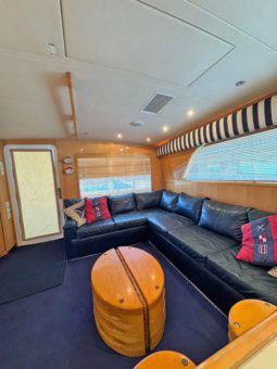 
										BERTRAM CONVERTIBLE 60 full									