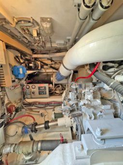 
										BERTRAM CONVERTIBLE 60 full									