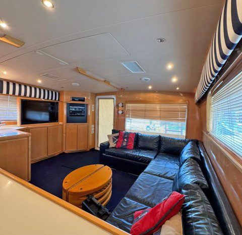 
								BERTRAM CONVERTIBLE 60 full									