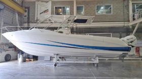 BOSTON WHALER 32