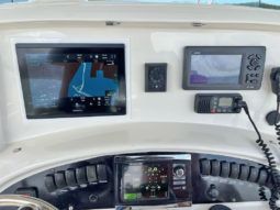 BOSTON WHALER 32 full