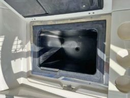 BOSTON WHALER 32 full