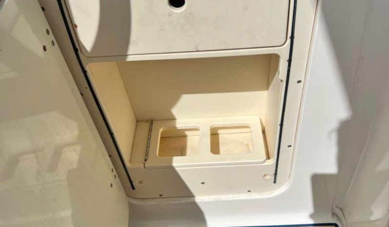 BOSTON WHALER 32 full