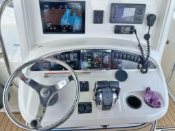 BOSTON WHALER 32 full