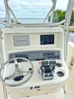 
										BOSTON WHALER OUTRAGE 28 full									