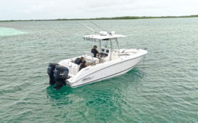 BOSTON WHALER OUTRAGE 28