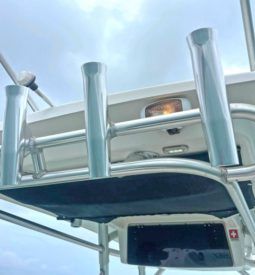 
										BOSTON WHALER OUTRAGE 28 full									