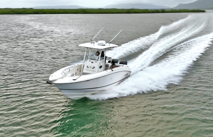 
								BOSTON WHALER OUTRAGE 28 full									