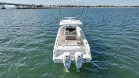 BOSTON WHALER OUTRAGE 330 33
