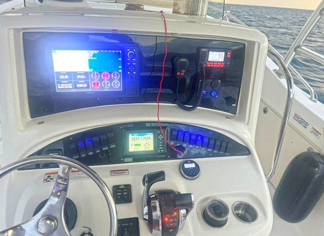 
								BOSTON WHALER OUTRAGE CUDDY 320 full									