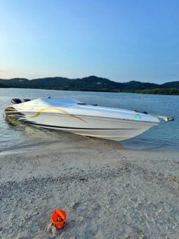 
										COMMANDER 28 full									