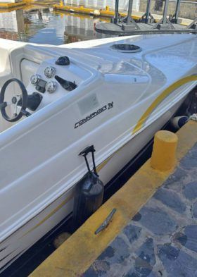 COMMANDER 28