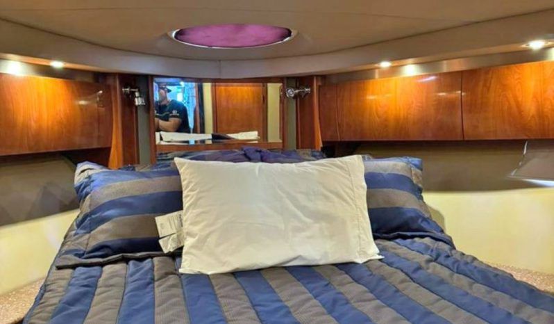 
								CRUISERS YACHTS SPORT SEDAN 50 full									
