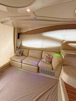 
										CRUISERS YACHTS 447 44 full									