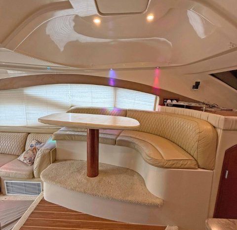 
								CRUISERS YACHTS 447 44 full									