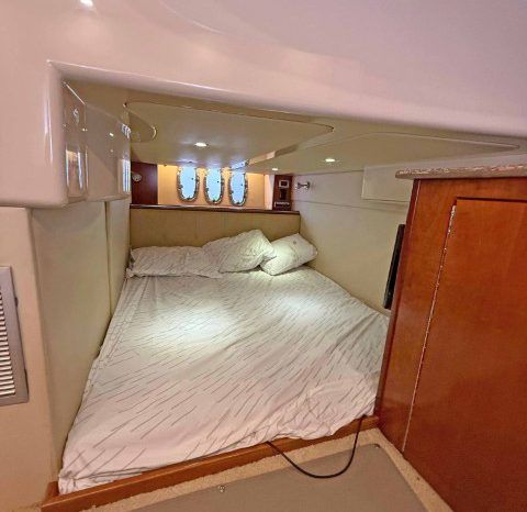 
								CRUISERS YACHTS 447 44 full									