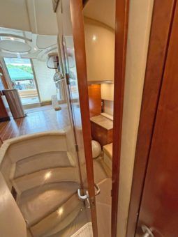 
										CRUISERS YACHTS 447 44 full									