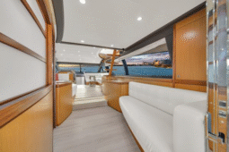 
										FERRETTI YACHTS 66 full									