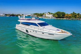 FERRETTI YACHTS 66