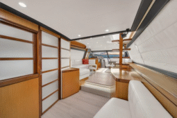 
										FERRETTI YACHTS 66 full									