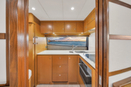 
										FERRETTI YACHTS 66 full									
