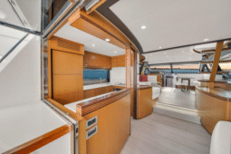
										FERRETTI YACHTS 66 full									