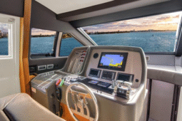 
										FERRETTI YACHTS 66 full									