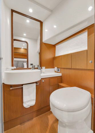 
								FERRETTI YACHTS 66 full									