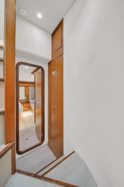 
										FERRETTI YACHTS 66 full									