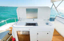 
										FERRETTI YACHTS 66 full									