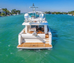 
										FERRETTI YACHTS 66 full									